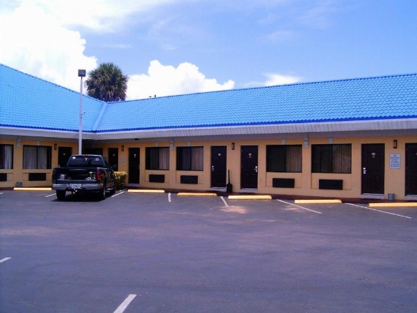 Budget Inn Okeechobee image 15