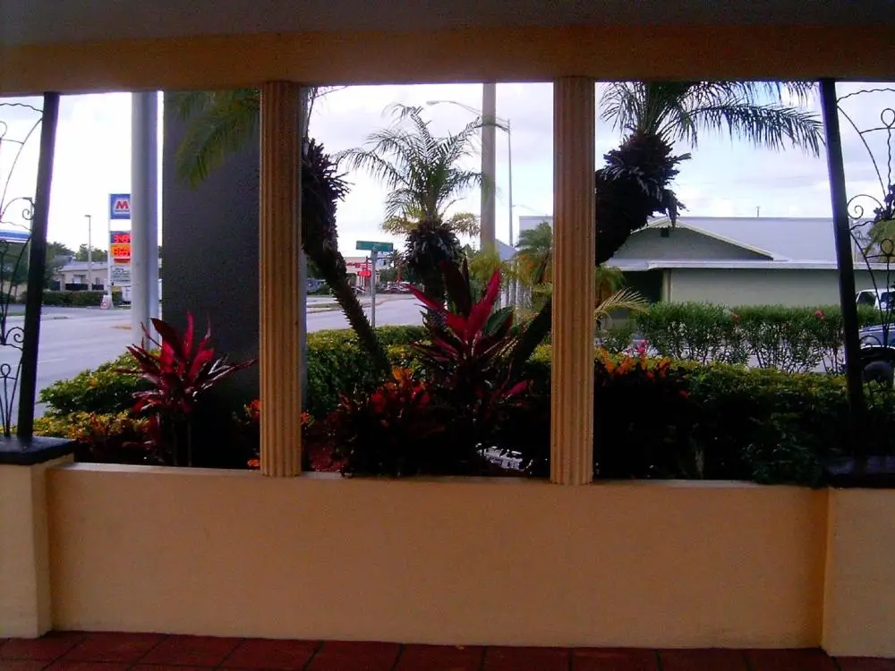 Budget Inn Okeechobee 10